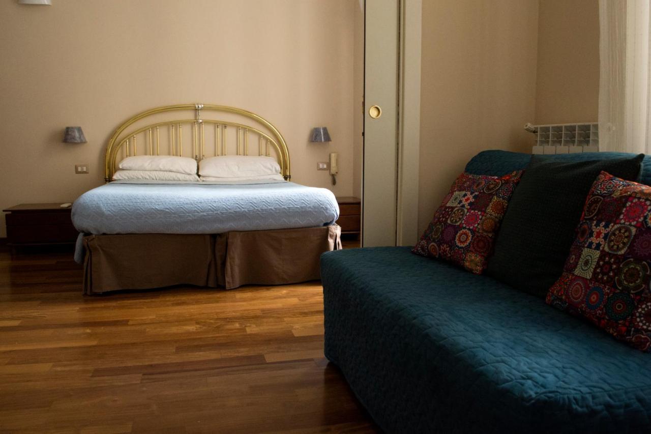 ナポリ Le Stanze Di Dolly Bed & Breakfast エクステリア 写真
