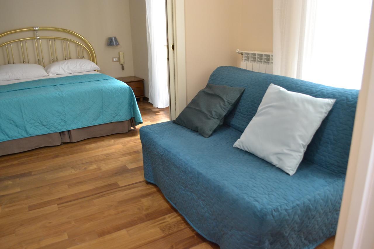 ナポリ Le Stanze Di Dolly Bed & Breakfast エクステリア 写真