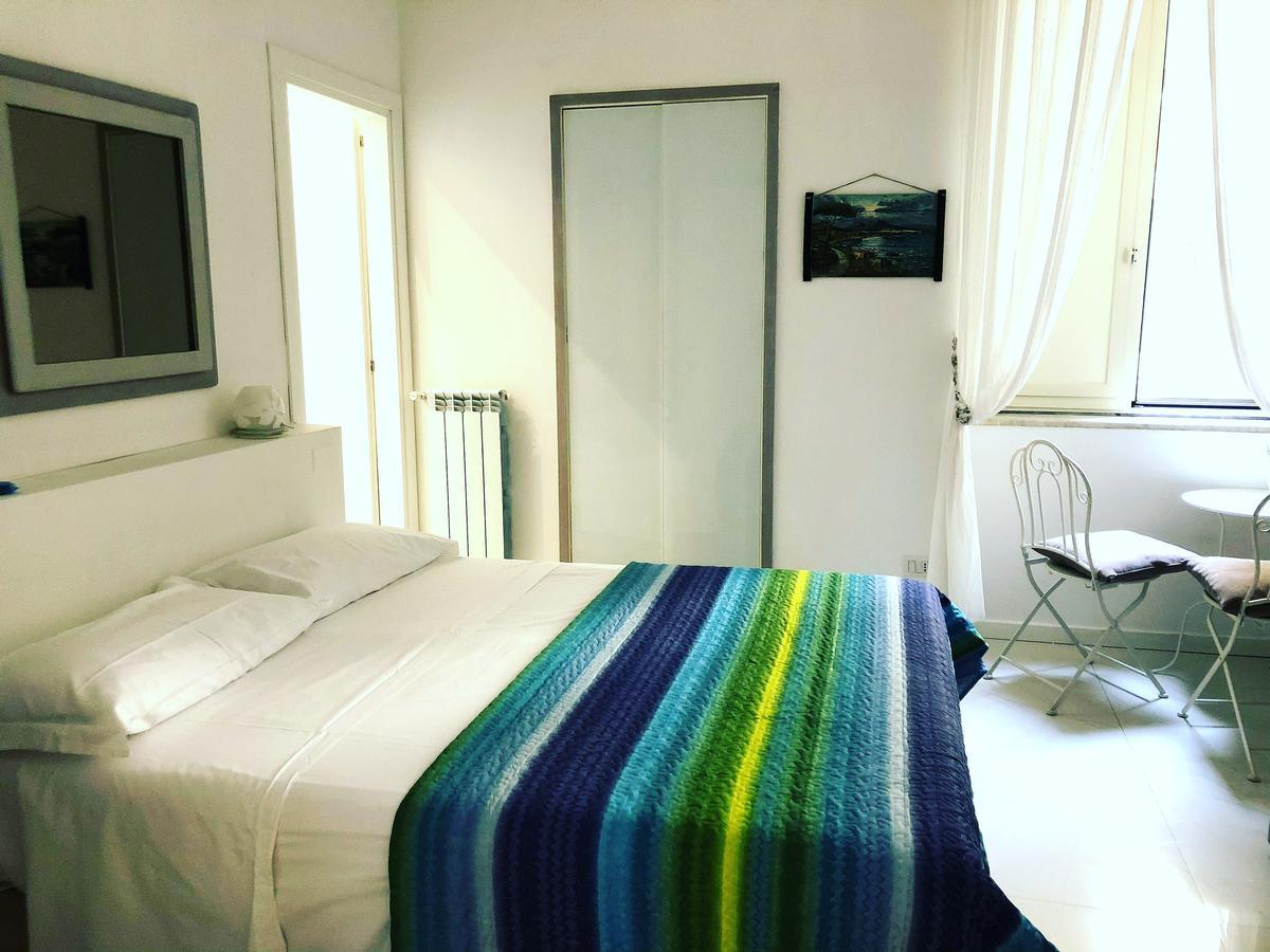 ナポリ Le Stanze Di Dolly Bed & Breakfast エクステリア 写真
