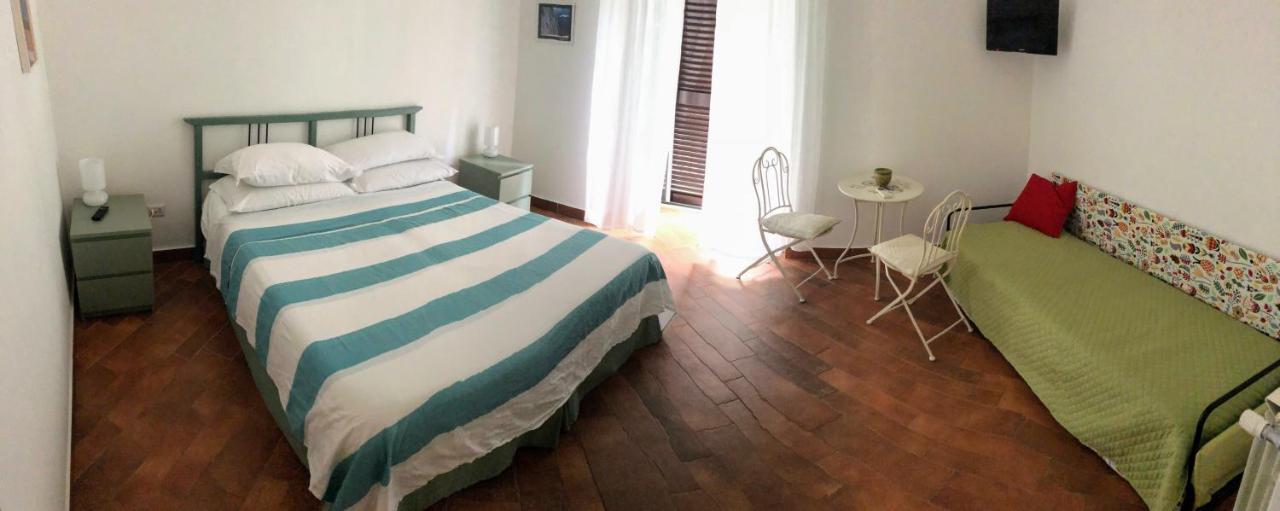 ナポリ Le Stanze Di Dolly Bed & Breakfast エクステリア 写真